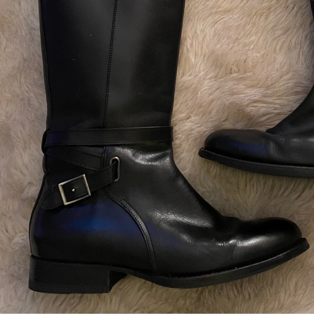 Frye beautiful very